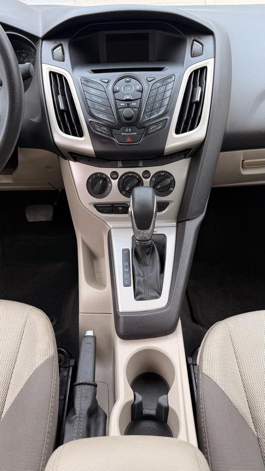 Ford Focus 4dr Sdn SE 2014