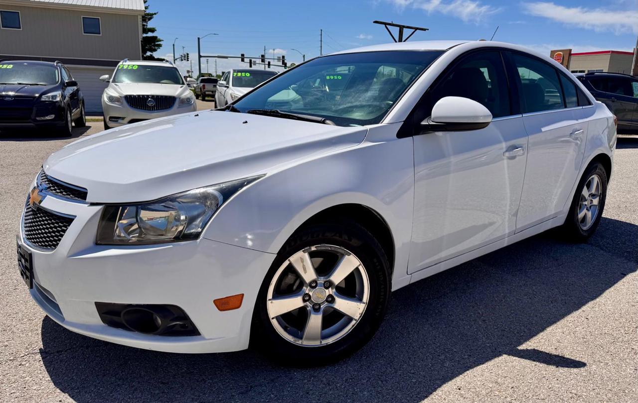 Chevrolet Cruze 4dr Sdn LT w/1LT 2011