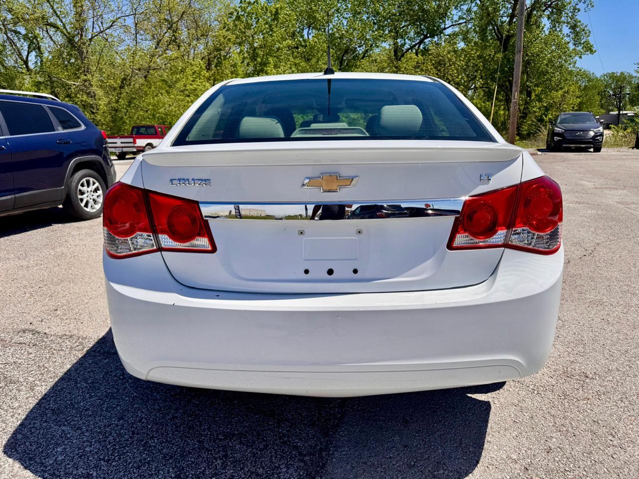 Chevrolet Cruze 4dr Sdn LT w/1LT 2011