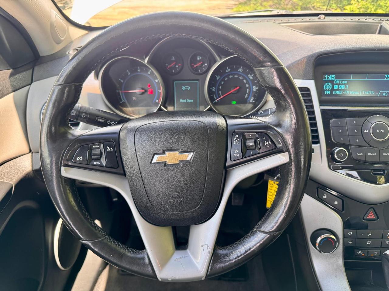 Chevrolet Cruze 4dr Sdn LT w/1LT 2011