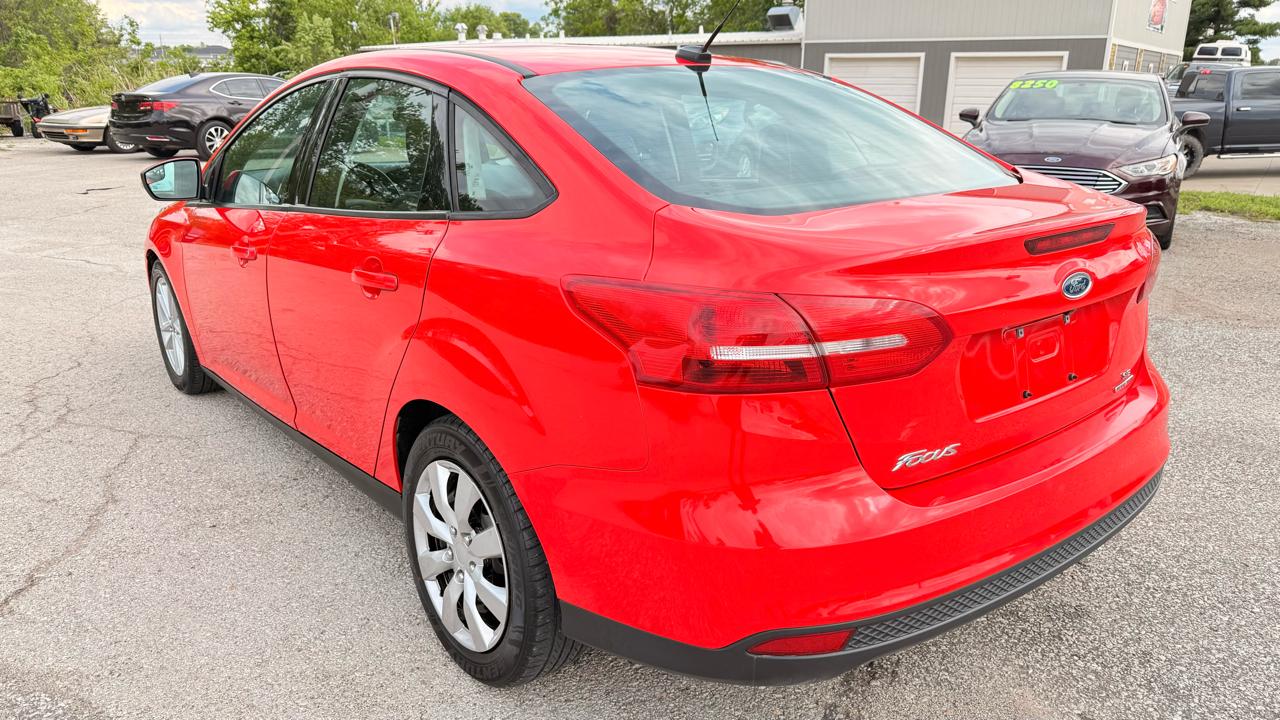 Ford Focus 4dr Sdn SE 2016