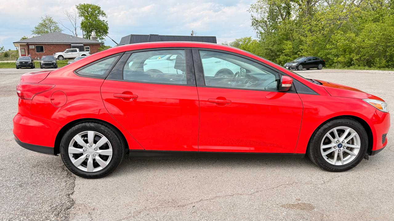 Ford Focus 4dr Sdn SE 2016