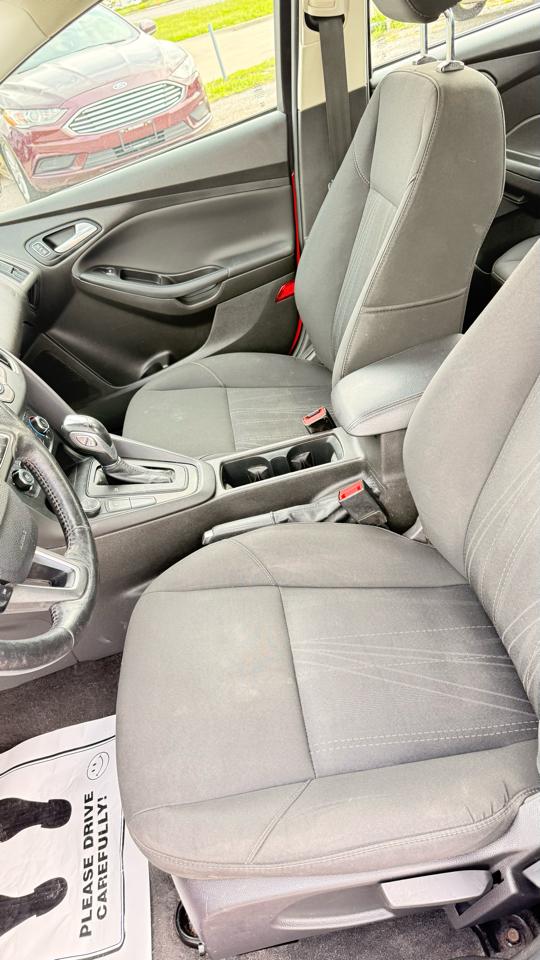 Ford Focus 4dr Sdn SE 2016