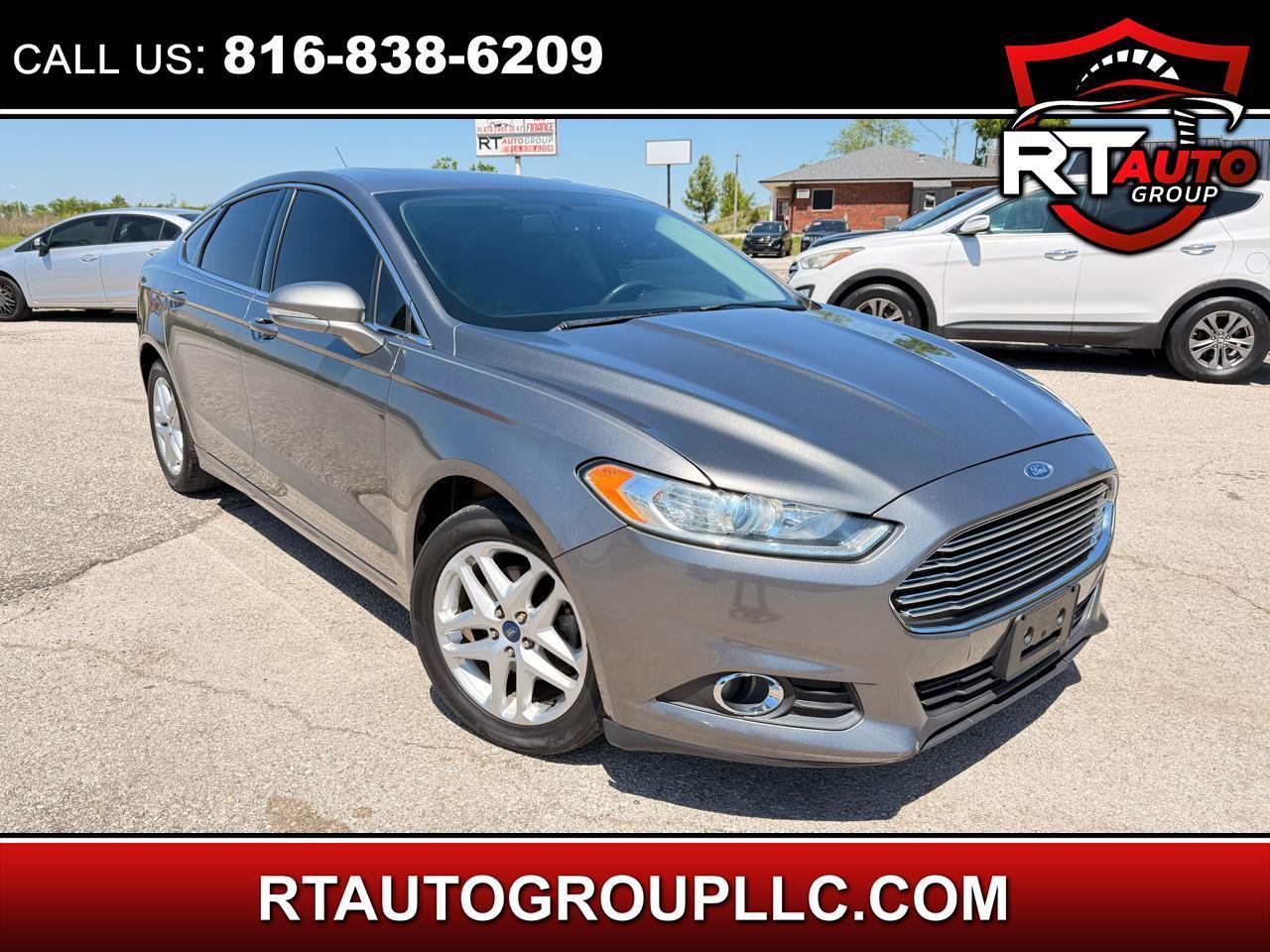 Ford Fusion 4dr Sdn I4 SE 2014