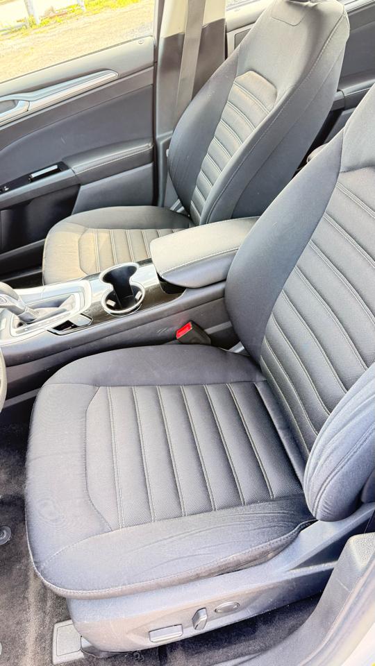 Ford Fusion 4dr Sdn I4 SE 2015
