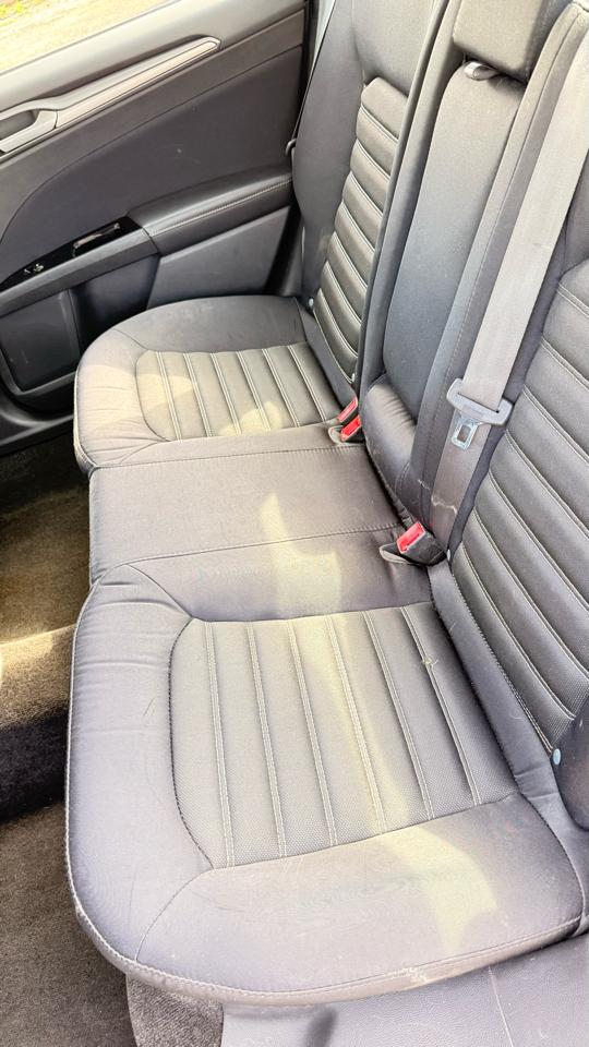Ford Fusion 4dr Sdn I4 SE 2015