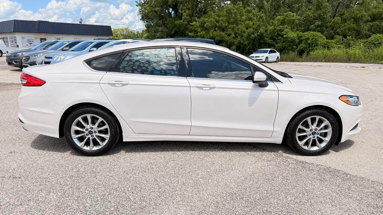 Ford Fusion 4dr Sdn I4 SE FWD 2017
