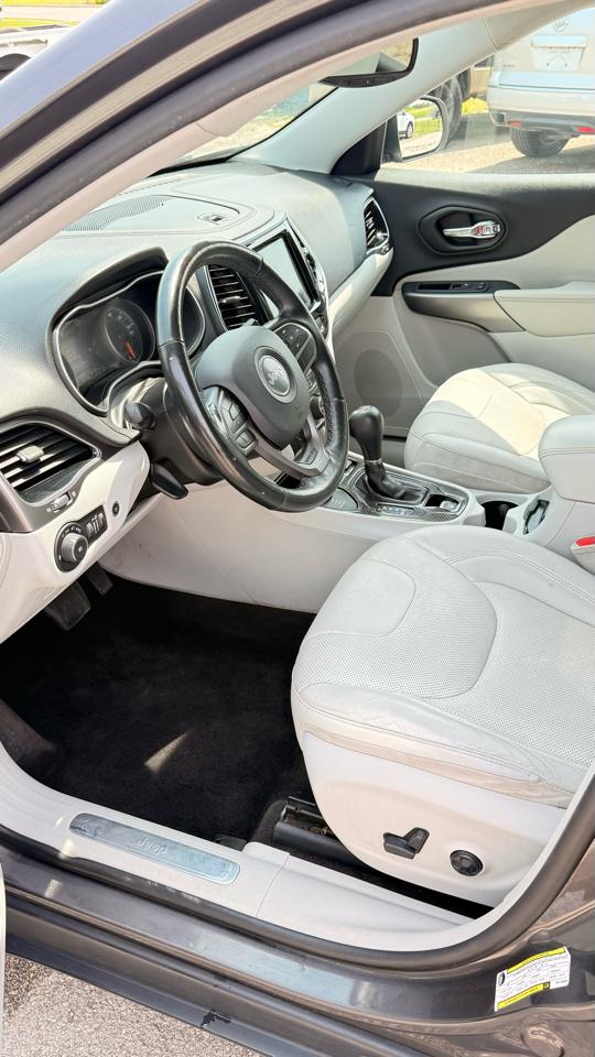 Jeep Cherokee 4dr Limited 4WD 2019