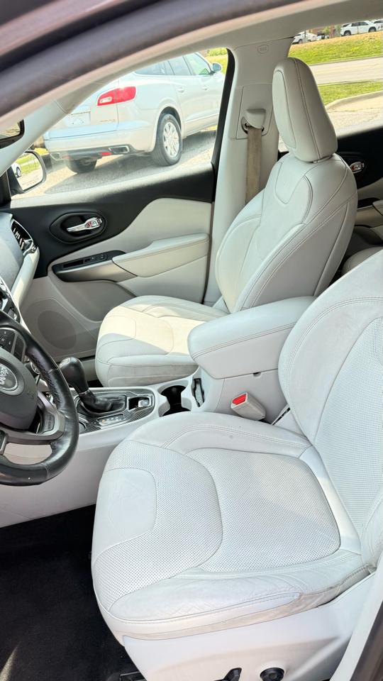 Jeep Cherokee 4dr Limited 4WD 2019