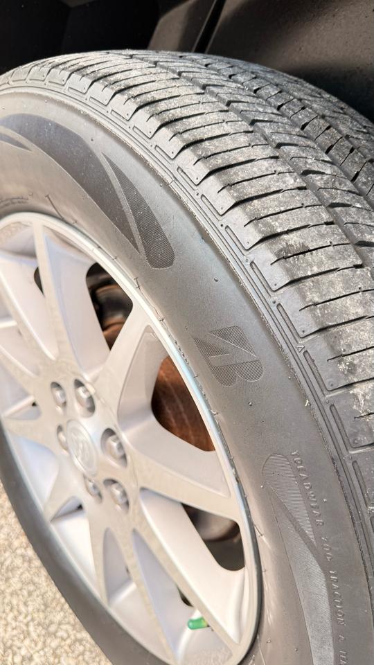 Buick Enclave Leather FWD 2015