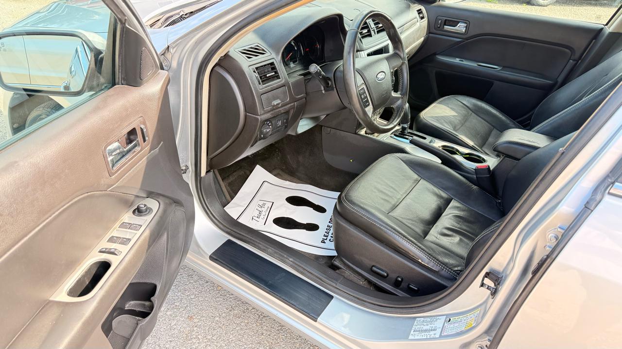 Ford Fusion 4dr Sdn I4 SEL 2011