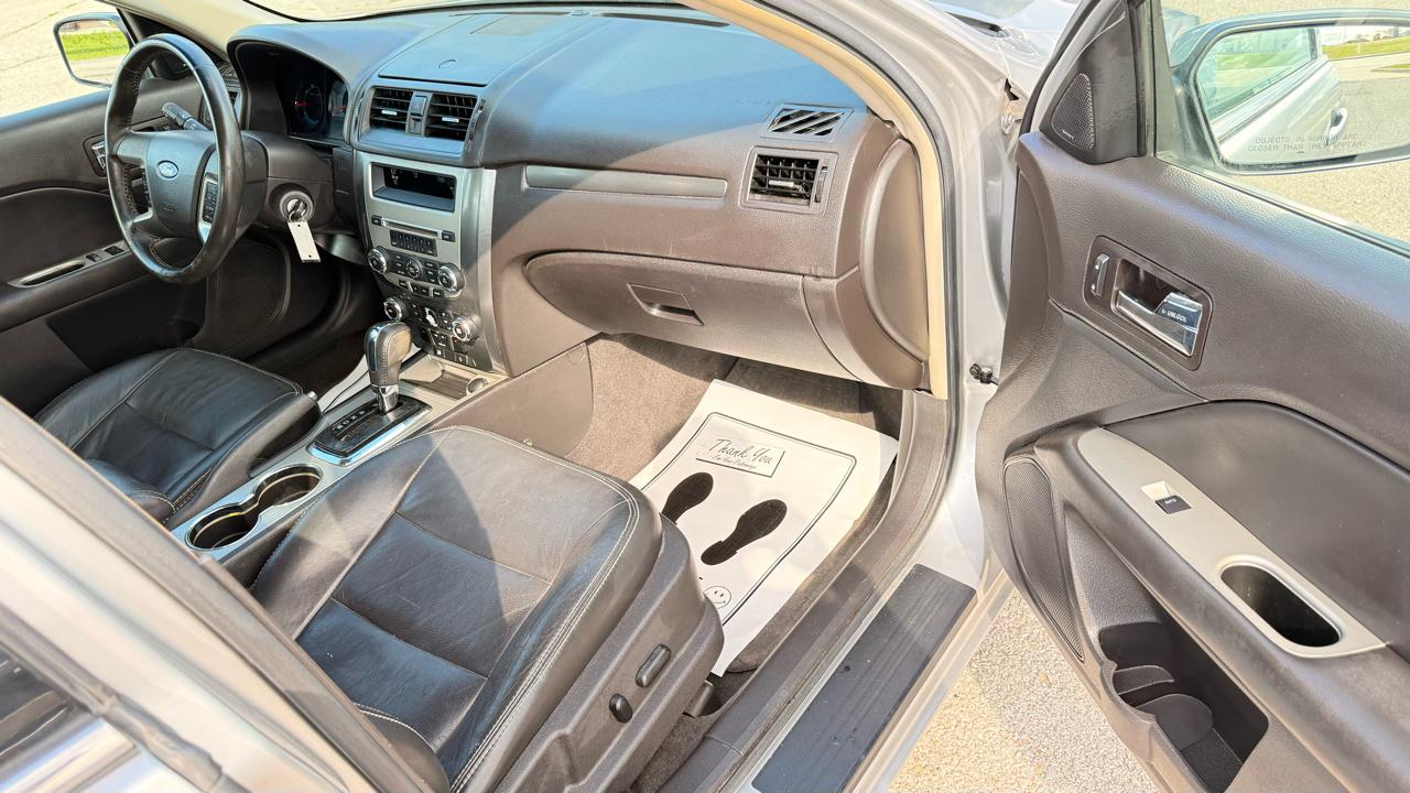 Ford Fusion 4dr Sdn I4 SEL 2011