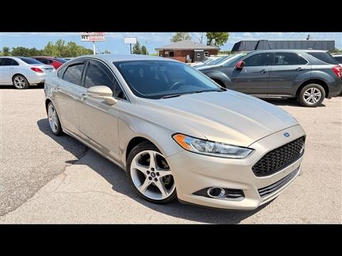2015 Ford Fusion 4dr Sdn SE FWD