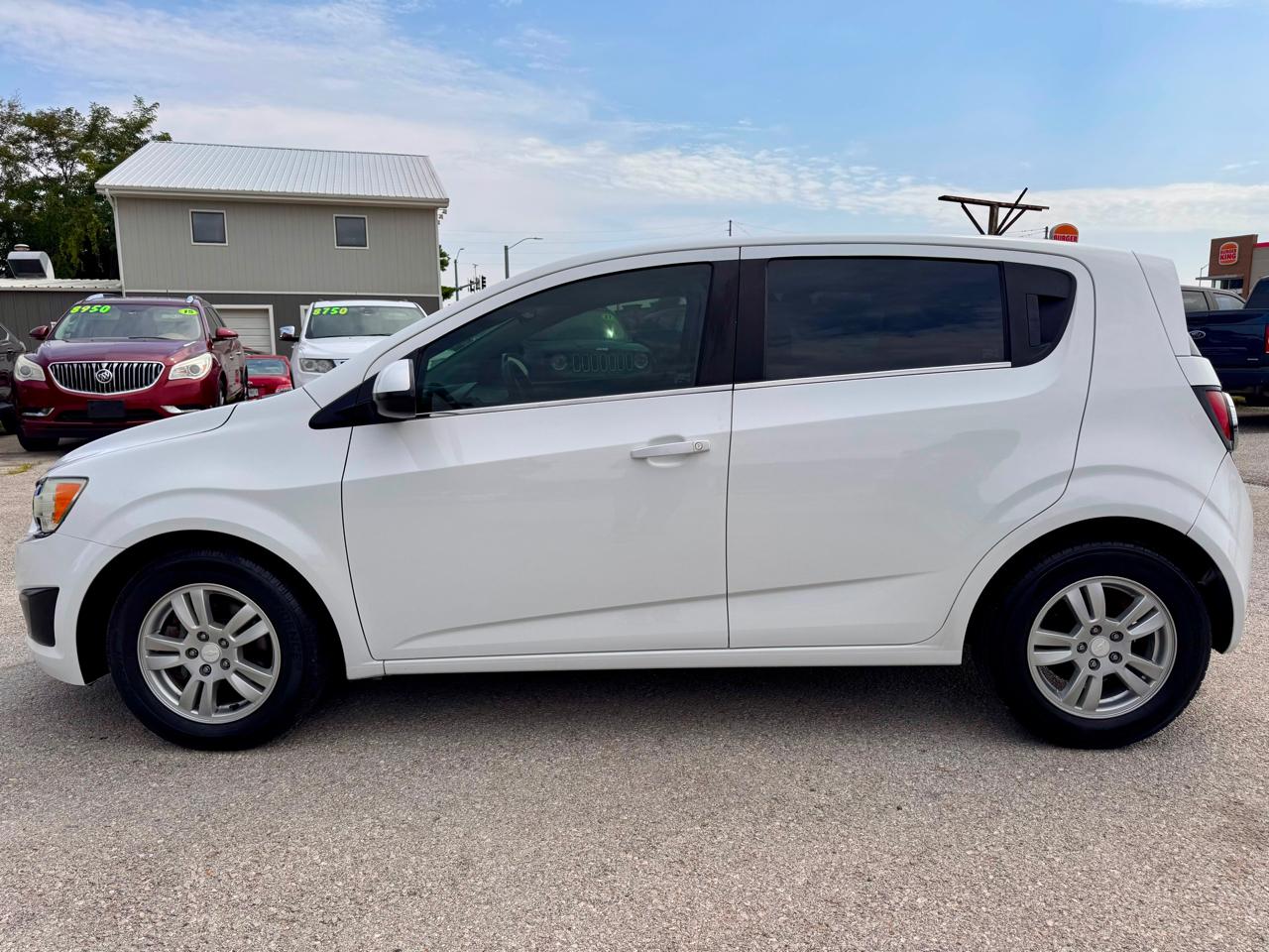 Chevrolet Sonic LT 4D Hatchback 2016