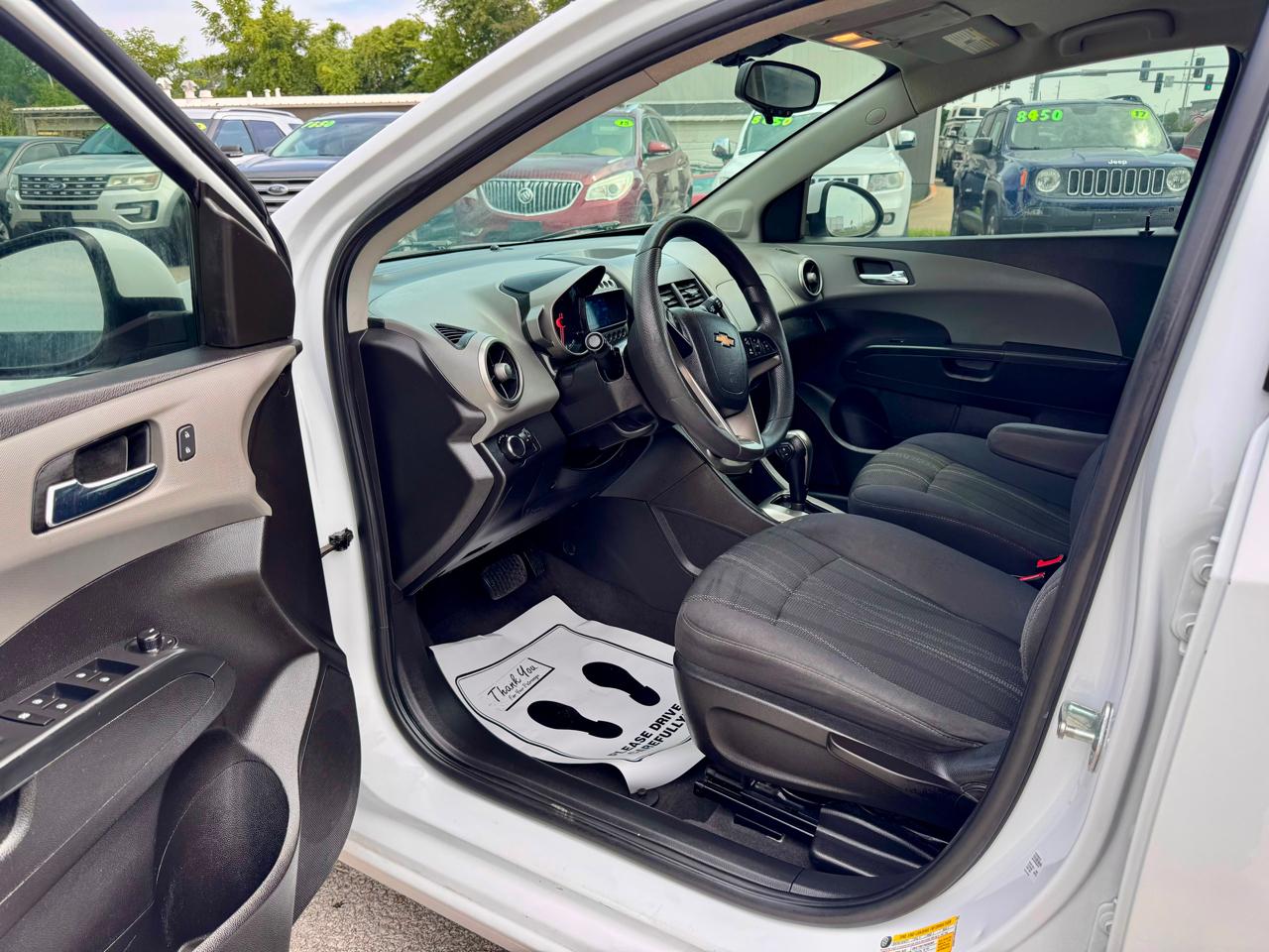 Chevrolet Sonic LT 4D Hatchback 2016
