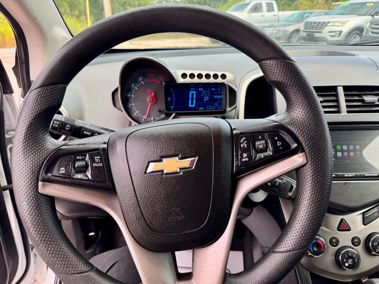 Chevrolet Sonic LT 4D Hatchback 2016