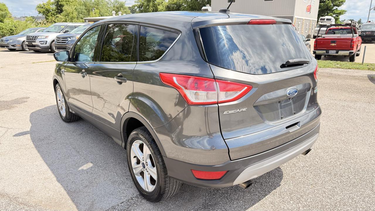 Ford Escape FWD 4dr SE 2016