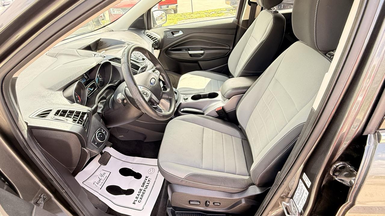 Ford Escape FWD 4dr SE 2016