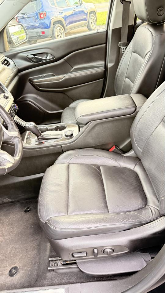 GMC Acadia AWD 4dr SLT1 2017