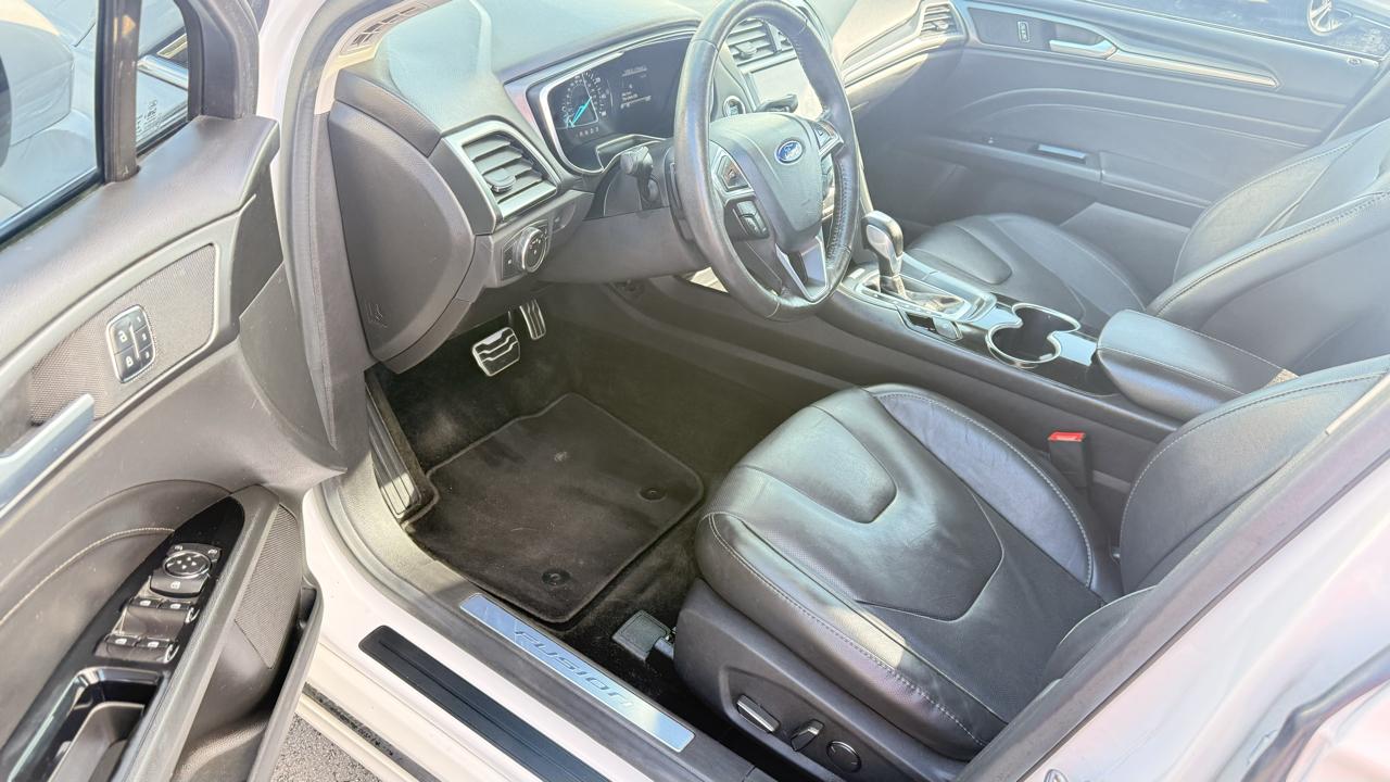 Ford Fusion 4dr Sdn Titanium FWD 2016