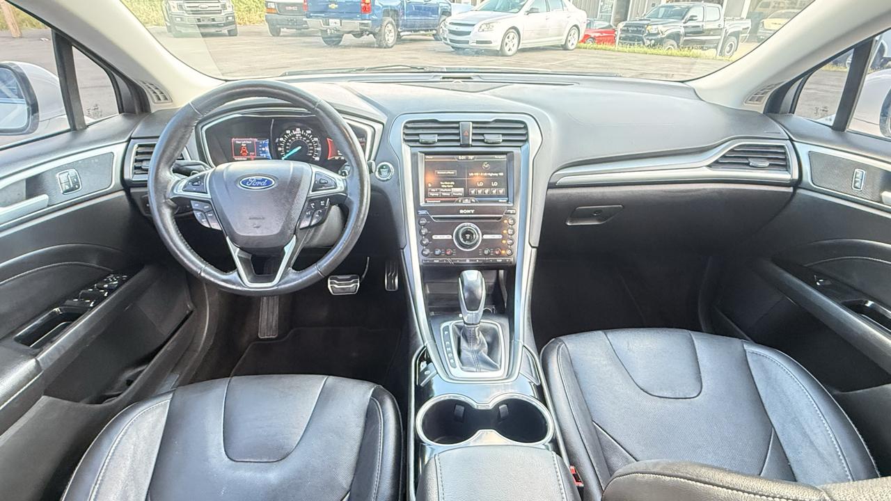 Ford Fusion 4dr Sdn Titanium FWD 2016