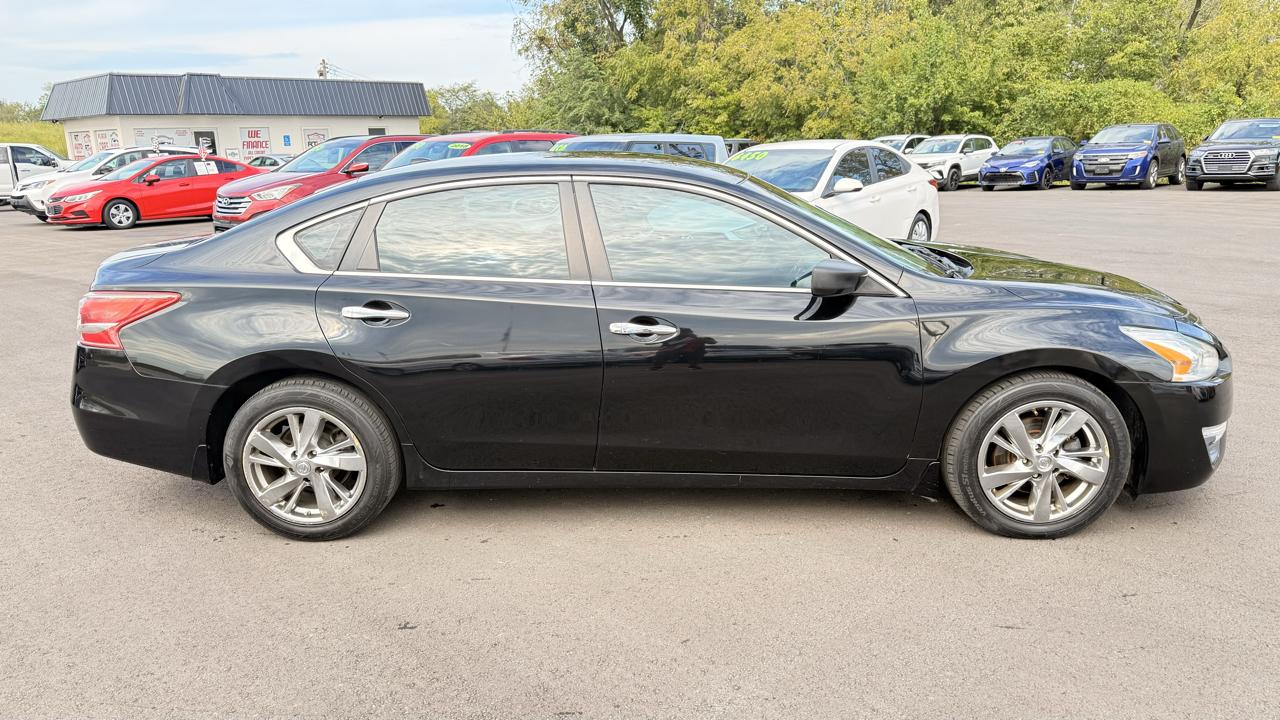 Nissan Altima 2.5 SV Sedan 2013