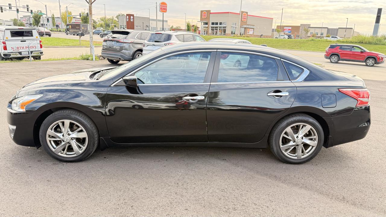 Nissan Altima 2.5 SV Sedan 2013