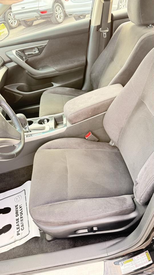 Nissan Altima 2.5 SV Sedan 2013