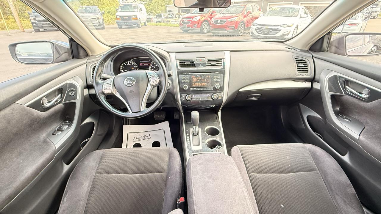 Nissan Altima 2.5 SV Sedan 2013