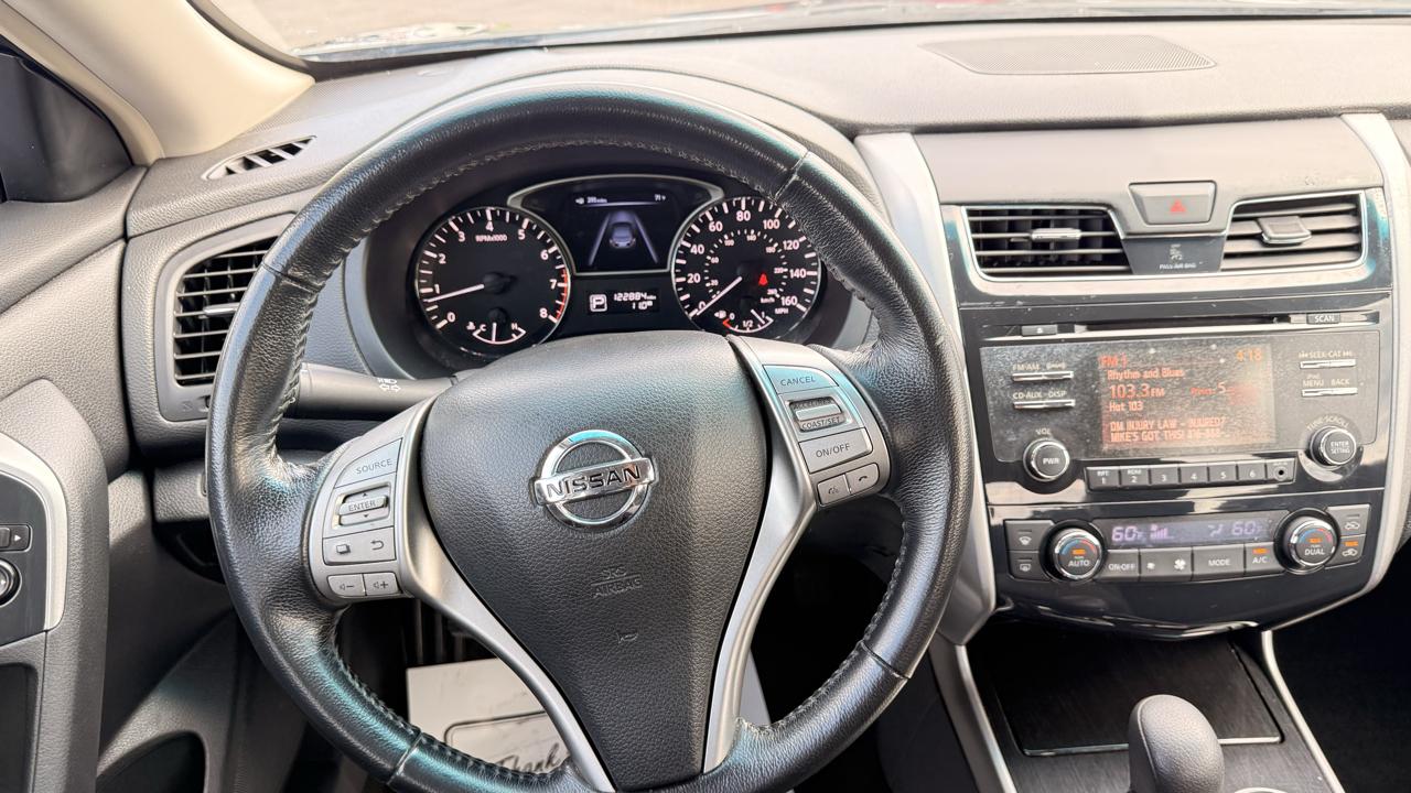 Nissan Altima 2.5 SV Sedan 2013