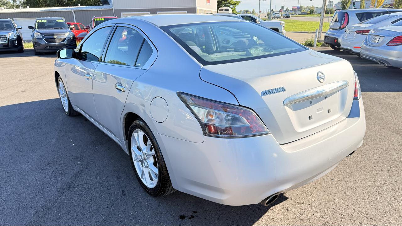 Nissan Maxima 4dr Sdn 3.5 S 2012
