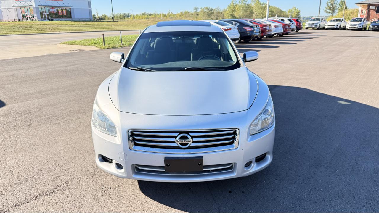 Nissan Maxima 4dr Sdn 3.5 S 2012