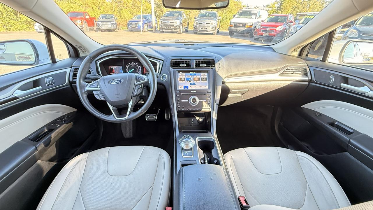 Ford Fusion 4dr Sdn Titanium AWD 2018