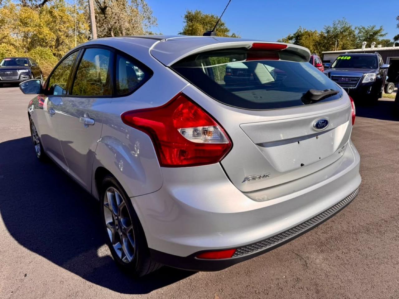 Ford Focus 4dr Sdn SE 2013