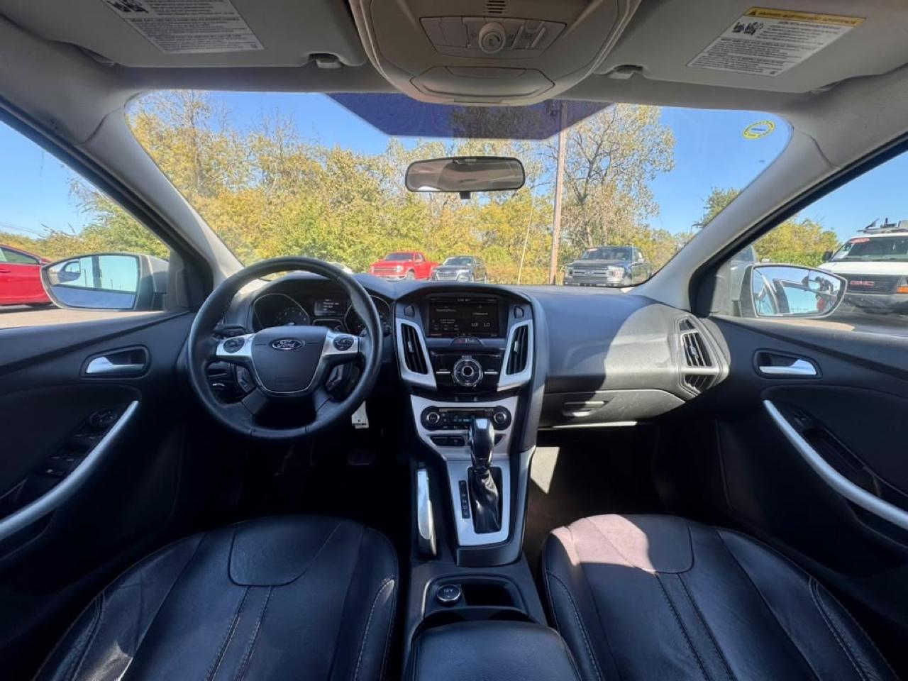 Ford Focus 4dr Sdn SE 2013