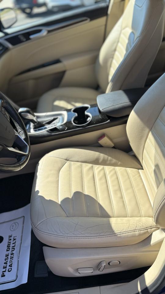 Ford Fusion 4dr Sdn I4 SE 2016