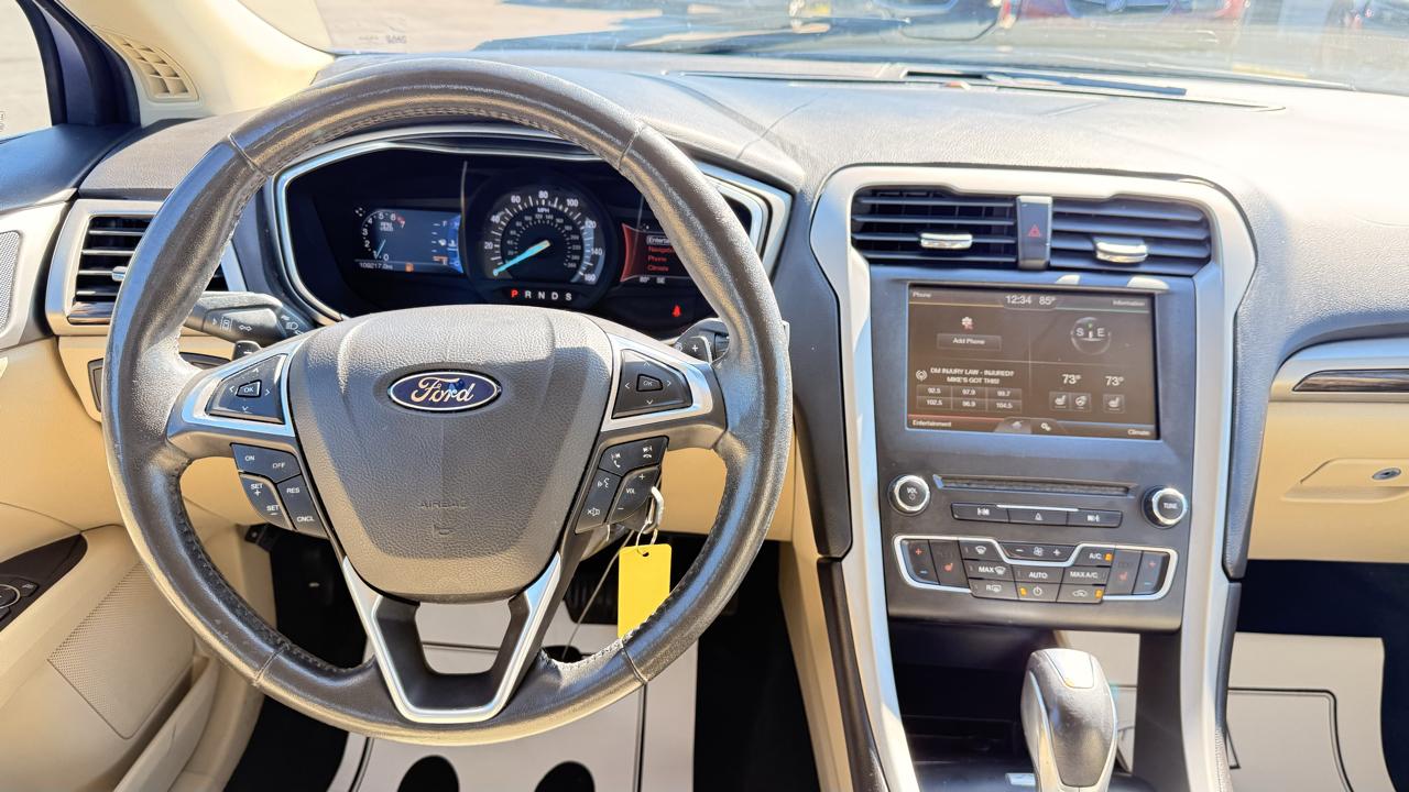 Ford Fusion 4dr Sdn I4 SE 2016
