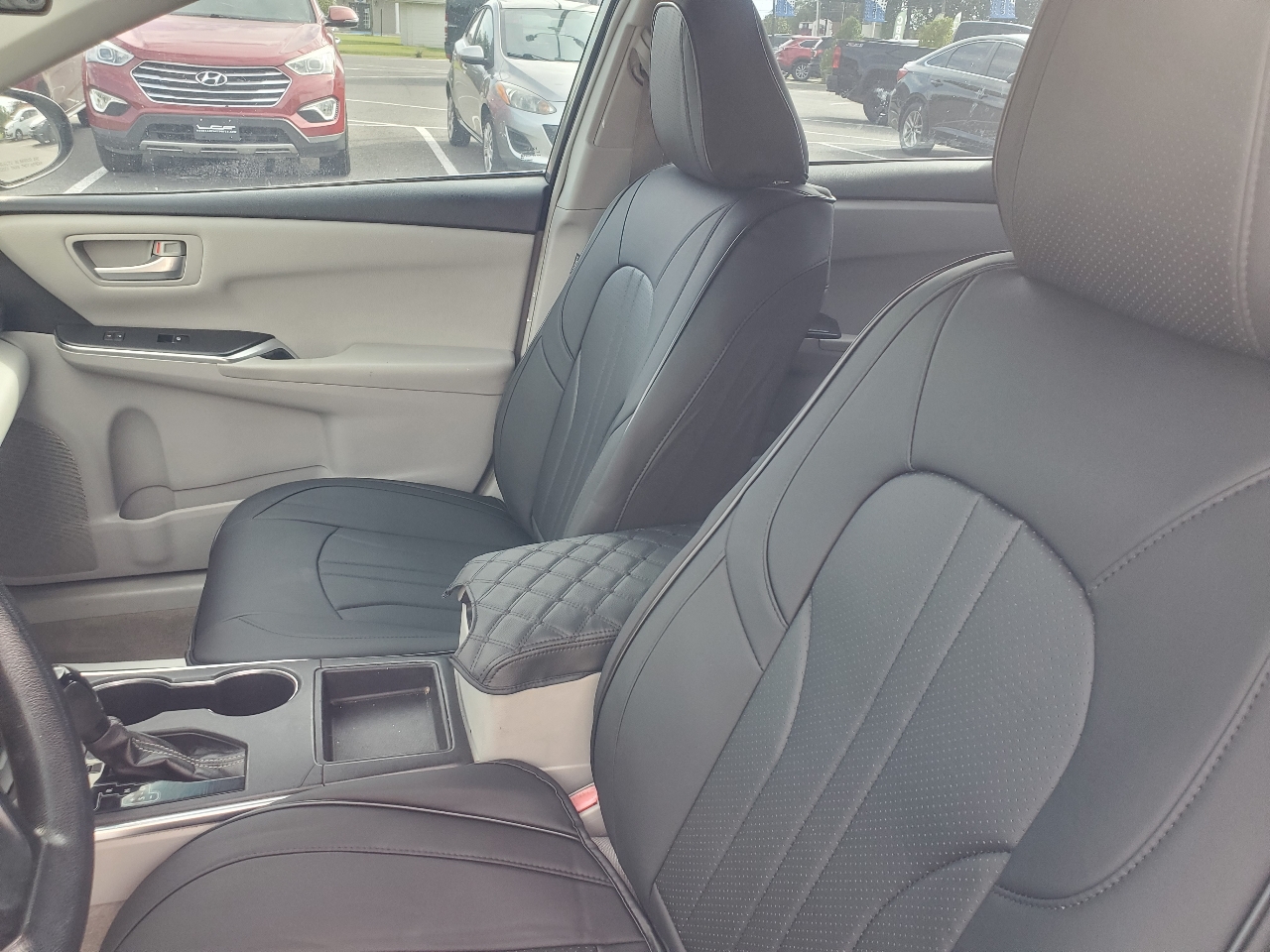 Toyota Camry LE Auto (Natl) 2017