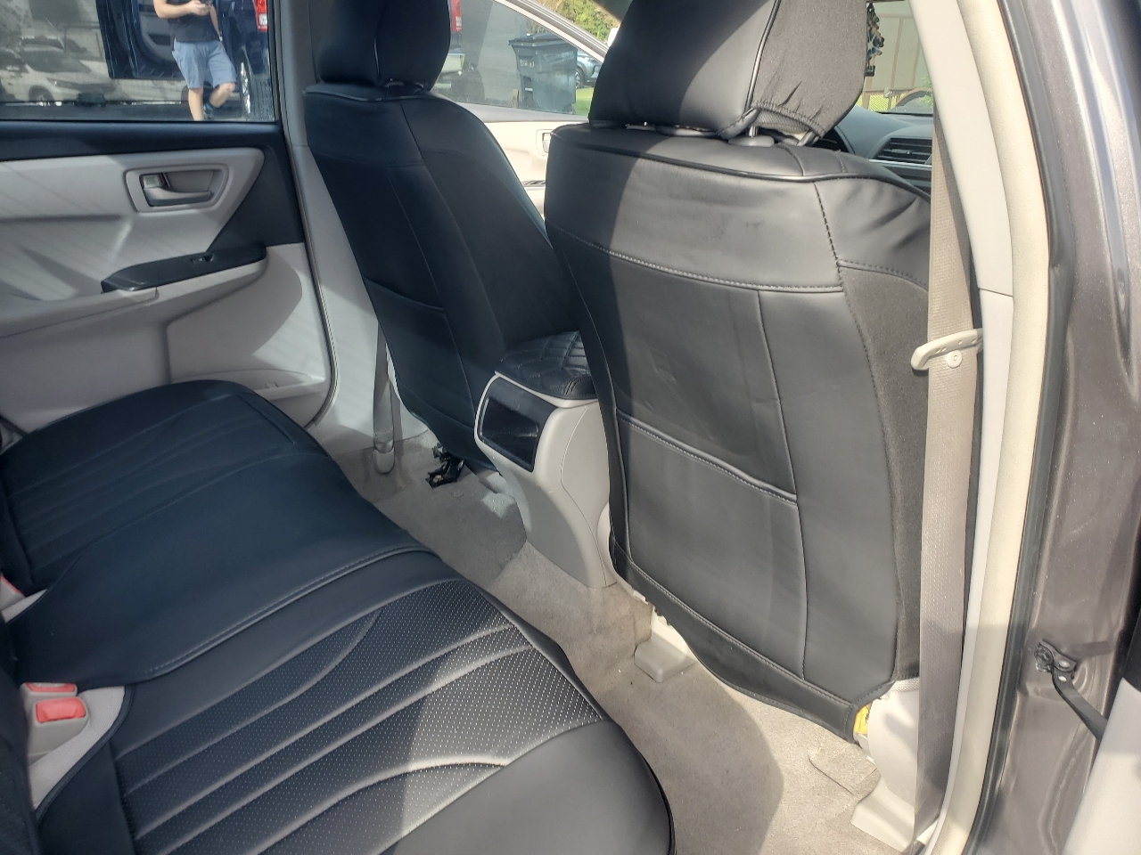 Toyota Camry LE Auto (Natl) 2017