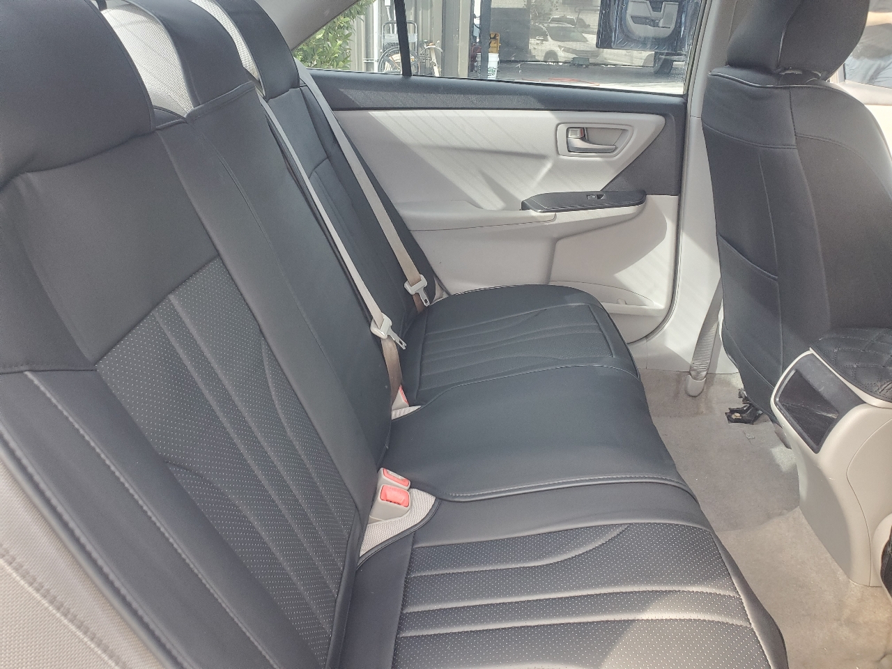 Toyota Camry LE Auto (Natl) 2017