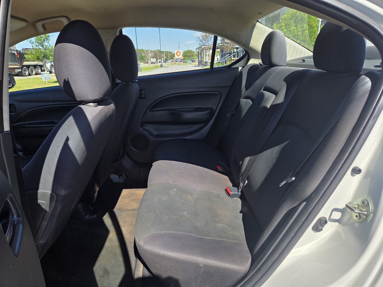 Mitsubishi Mirage G4 ES CVT 2018