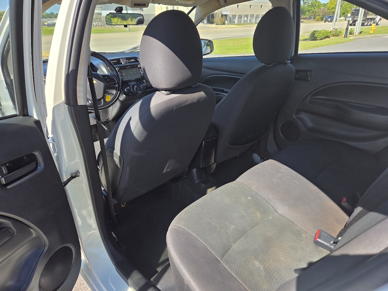 Mitsubishi Mirage G4 ES CVT 2018