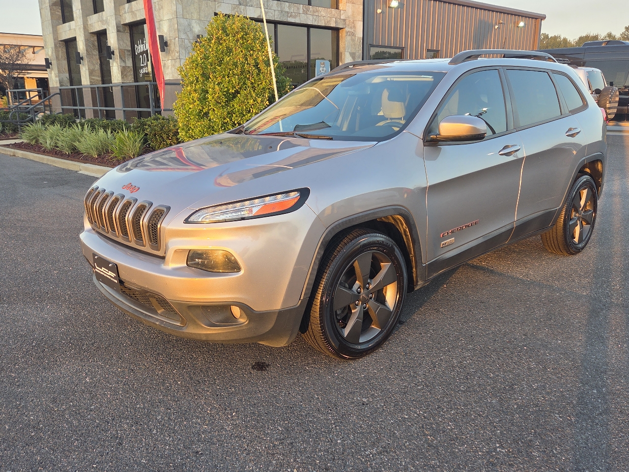 Jeep Cherokee FWD 4dr 75th Anniversary 2016
