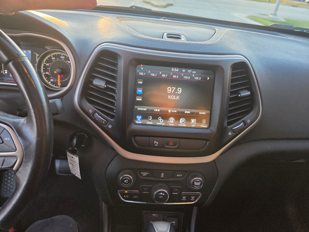 Jeep Cherokee FWD 4dr 75th Anniversary 2016