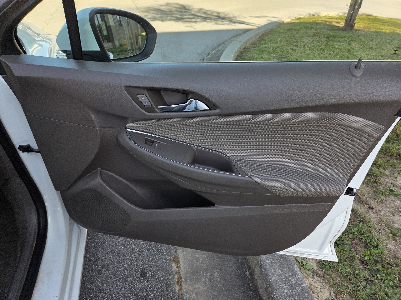 Chevrolet Cruze 4dr Sdn 1.4L LT w/1SD 2017