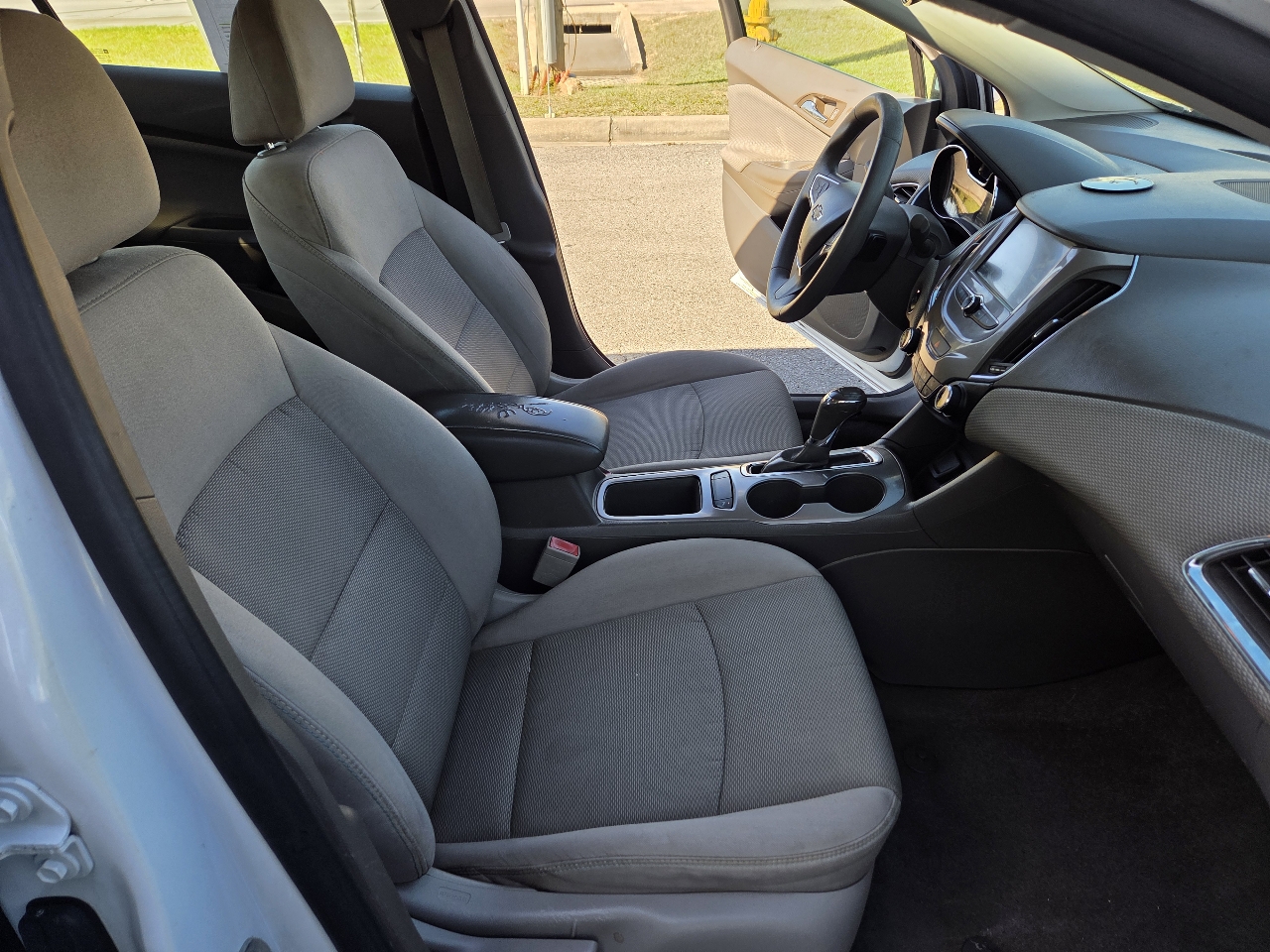 Chevrolet Cruze 4dr Sdn 1.4L LT w/1SD 2017