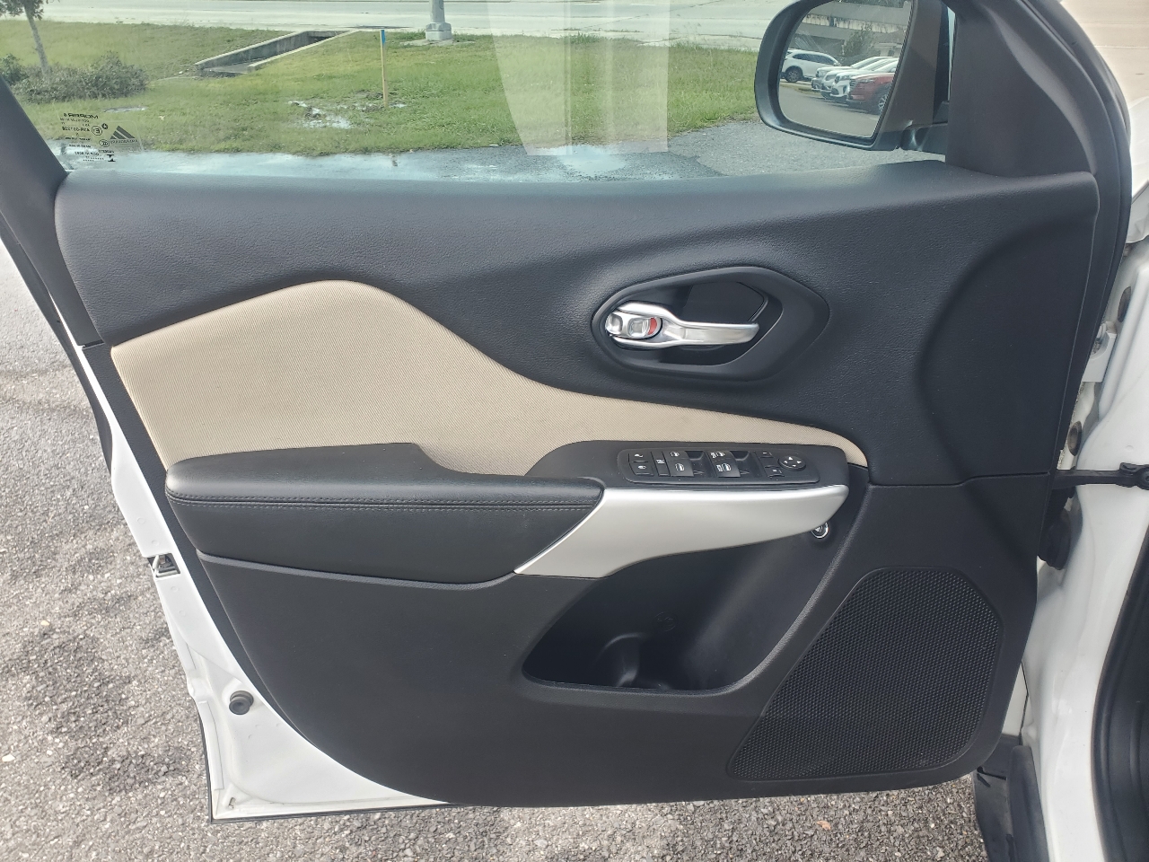 Jeep Cherokee Latitude FWD 2017