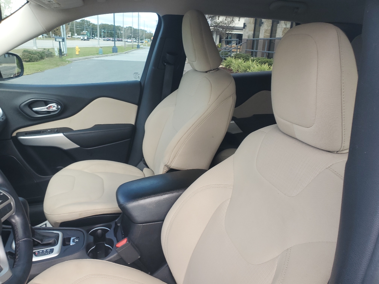 Jeep Cherokee Latitude FWD 2017