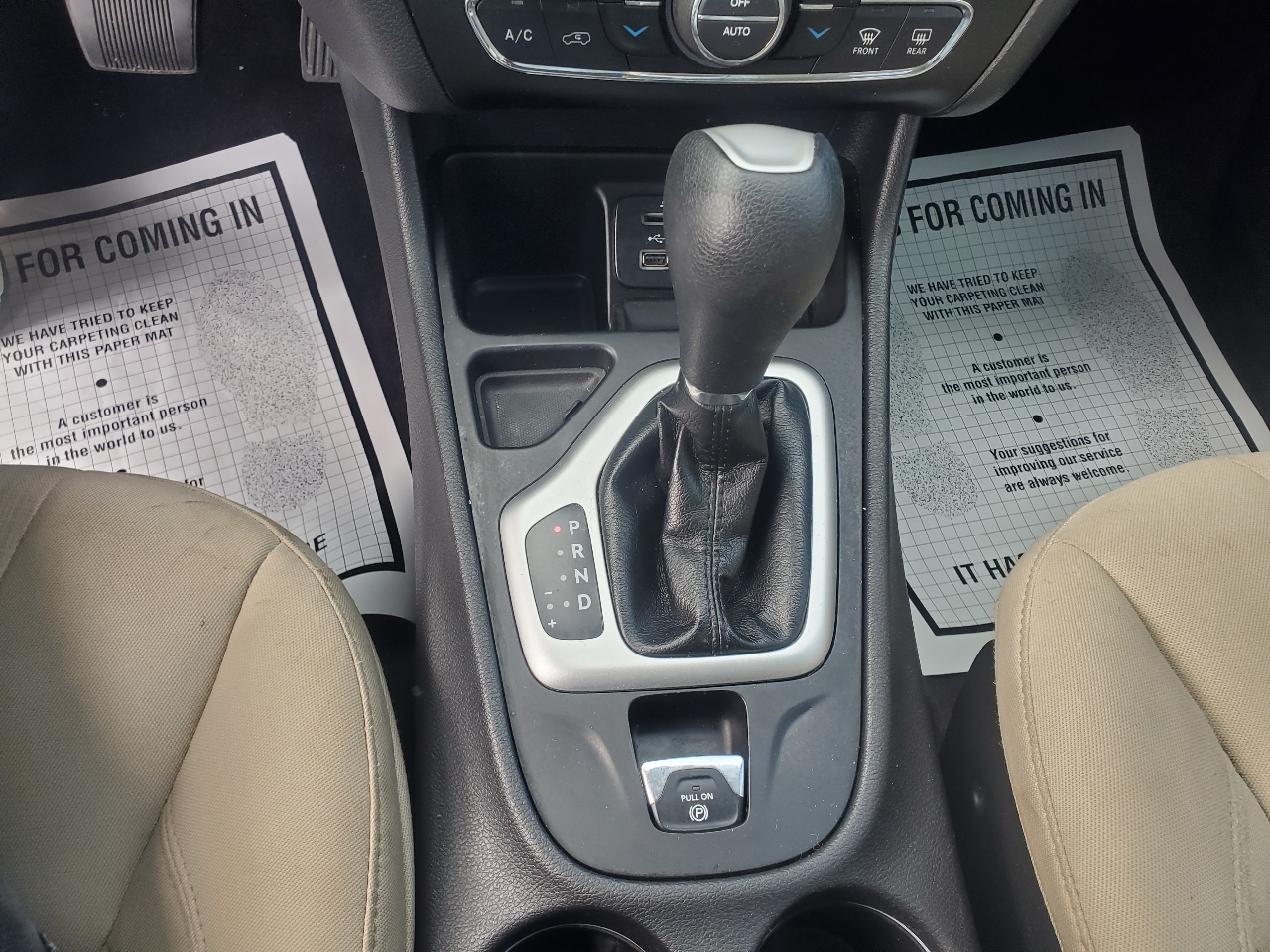 Jeep Cherokee Latitude FWD 2017