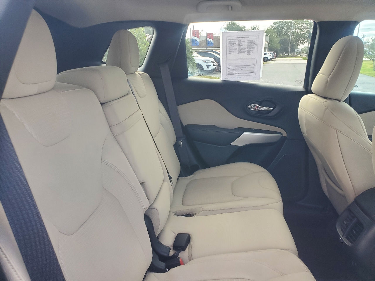 Jeep Cherokee Latitude FWD 2017